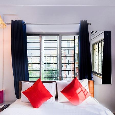 Oyo Flagship Mishika Homes โกลกาตา ภายนอก รูปภาพ
